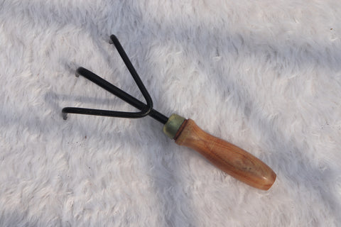 Hand Cultivator